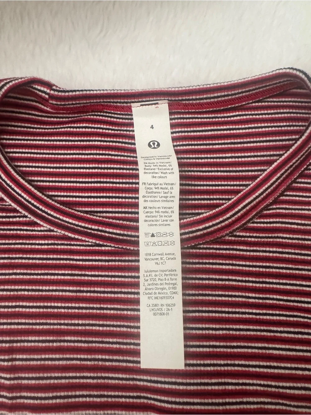 Lululemon Hold Tight Long-Sleeve Shirt size 4/ NWT